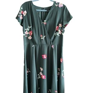 Gorgeous Green Floral Draped Dress by Ann Taylor, Size 12.